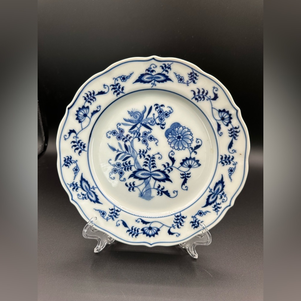 Blue Danube Salad/Lunch Plate – 8.75", Rectangular Backstamp (1977–2000), Japan